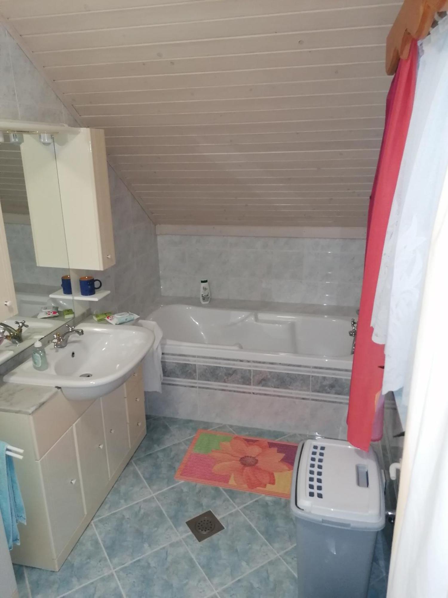 Apartma Cvrsta Trojka Jesenice Eksteriør billede